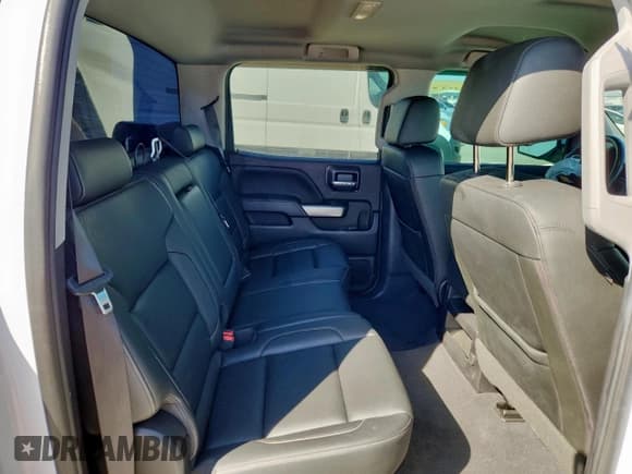 ✅ 2018 Chevrolet Silverado 1500 LT • VIN: 3GCUKREC0JG546670 • Лот: 85489255. Опубликован ранее на Copart с пробегом 143 515 миль. Бесплатный доступ к архиву аукционных продаж из США и подробный отчёт об истории автомобиля на DreamBid. Изображение 10.