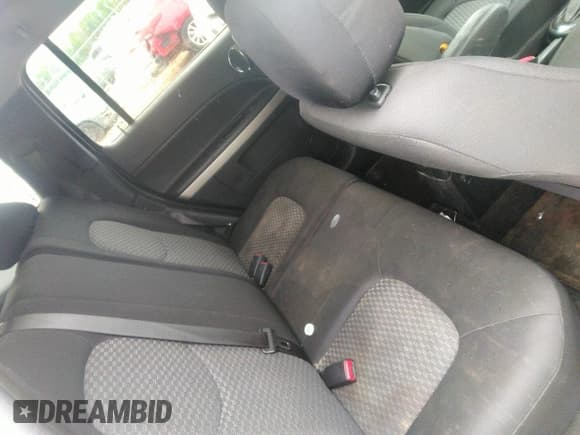 ✅ 2011 Chevrolet HHR 1LT • VIN: 3GNBABFW0BS535250 • Lot: 42180505. Listed on IAAI with 211,240 mi. Free auction sales archive from the USA and detailed vehicle history report at DreamBid. Image 8.