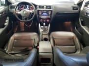 ✅ 2016 Volkswagen Jetta SEL • VIN: 3VWL17AJ9GM333697 • Lot: 86783005. Wystawiony na Copart z przebiegiem 79 863 mil. Bezpłatny archiwum sprzedaży aukcyjnych z USA i szczegółowy raport historii pojazdu na DreamBid. Zdjęcie 8.