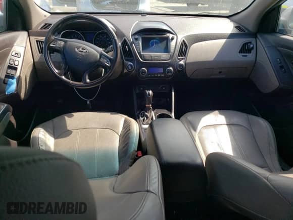 2015 Hyundai Tucson SE z VIN KM8JU3AG7FU098981, wystawiony jako Copart lot #71804224 z przebiegiem 179 496 mil mil oraz Czysty tytuł • Clean title. Historia ofert i sprzedaży dostępna na DreamBid. Obrazek 8.