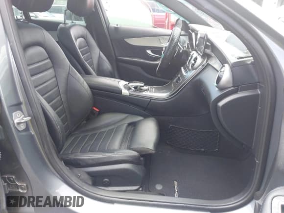 ✅ 2019 Mercedes-Benz C 43 AMG • VIN: 55SWF6EB9KU292191 • Lot: 42231741. Listed on IAAI with 80,572 mi. Free auction sales archive from the USA and detailed vehicle history report at DreamBid. Image 5.