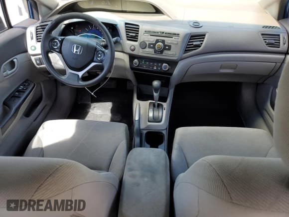 ✅ 2012 Honda Civic LX • VIN: 19XFB2F52CE058061 • Лот: 85746015. Опубликован ранее на Copart с пробегом Не указан. Бесплатный доступ к архиву аукционных продаж из США и подробный отчёт об истории автомобиля на DreamBid. Изображение 8.