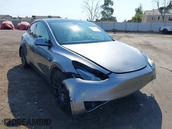 ✅ 2025 Tesla Model Y Performance • VIN: 7SAYGDEF7SF261071 • Lot: 42738857. Listed on IAAI with 7,305 mi. Free auction sales archive from the USA and detailed vehicle history report at DreamBid. Image 1.