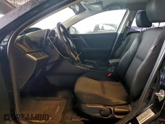 ✅ 2012 Mazda 3 i Touring • VIN: JM1BL1V76C1557988 • Лот: 93959545. Опубликован ранее на Copart с пробегом 225 197 миль. Бесплатный доступ к архиву аукционных продаж из США и подробный отчёт об истории автомобиля на DreamBid. Изображение 7.