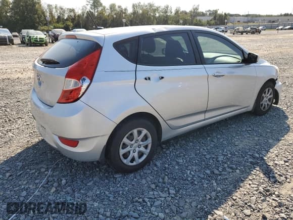 ✅ 2014 Hyundai Accent GS • VIN: KMHCT5AE2EU162719 • Лот: 75725914. Опубликован ранее на Copart с пробегом 154 453 миль. Бесплатный доступ к архиву аукционных продаж из США и подробный отчёт об истории автомобиля на DreamBid. Изображение 3.