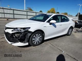 ✅ 2019 Toyota Camry Hybrid LE • VIN: 4T1B31HK0KU005105 • Lot: 87215705. Wystawiony na Copart z przebiegiem 91 816 mil. Bezpłatny archiwum sprzedaży aukcyjnych z USA i szczegółowy raport historii pojazdu na DreamBid. Zdjęcie 1.