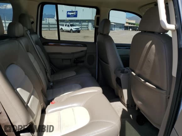 ✅ 2005 Ford Explorer Eddie Bauer • VIN: 1FMZU74W55UB03610 • Лот: 58259655. Опубликован ранее на Copart с пробегом 63 644 миль. Бесплатный доступ к архиву аукционных продаж из США и подробный отчёт об истории автомобиля на DreamBid. Изображение 11.