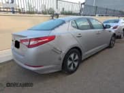 ✅ 2012 Kia Optima Hybrid • VIN: KNAGM4AD7C5031505 • Lot: 86337925. Listed on Copart with 217,046 mi. Free auction sales archive from the USA and detailed vehicle history report at DreamBid. Image 4.