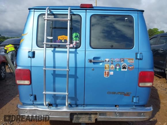 ✅ 1995 Chevrolet Chevy Van • VIN: 1GNEG25Z4SF221421 • Лот: 42003616. Опубликован ранее на IAAI с пробегом 196 007 миль. Бесплатный доступ к архиву аукционных продаж из США и подробный отчёт об истории автомобиля на DreamBid. Изображение 16.