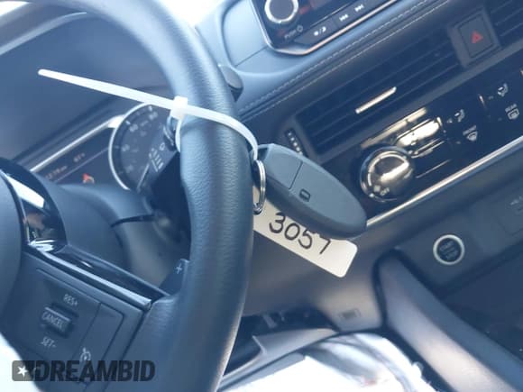 ✅ 2021 Nissan Rogue S • VIN: 5N1AT3AB5MC773057 • Lot: 43107147. Listed on IAAI with 20,213 mi. Free auction sales archive from the USA and detailed vehicle history report at DreamBid. Image 11.