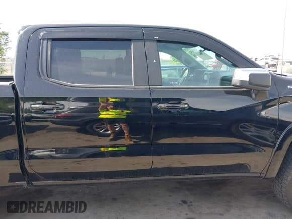 ✅ 2020 Chevrolet Silverado 1500 LT • VIN: 1GCUYDED1LZ102064 • Lot: 42368487. Listed on IAAI with 38,378 mi. Free auction sales archive from the USA and detailed vehicle history report at DreamBid. Image 14.