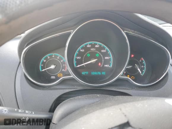 ✅ 2012 Chevrolet Malibu 1LT • VIN: 1G1ZC5E05CF225786 • Lot: 82689925. Listed on Copart with 124,176 mi. Free auction sales archive from the USA and detailed vehicle history report at DreamBid. Image 9.