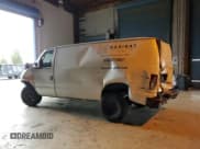 ✅ 2013 Ford Econoline Cargo Commercial • VIN: 1FTNE2EW1DDB32098 • Лот: 81201175. Опубликован ранее на Copart с пробегом 148 179 миль. Бесплатный доступ к архиву аукционных продаж из США и подробный отчёт об истории автомобиля на DreamBid. Изображение 2.