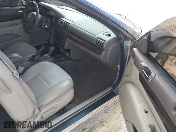 ✅ 2005 Chrysler Sebring Limited • VIN: 1C3EL65R55N705544 • Лот: 42047691. Опубликован ранее на IAAI с пробегом 141 136 миль. Бесплатный доступ к архиву аукционных продаж из США и подробный отчёт об истории автомобиля на DreamBid. Изображение 5.