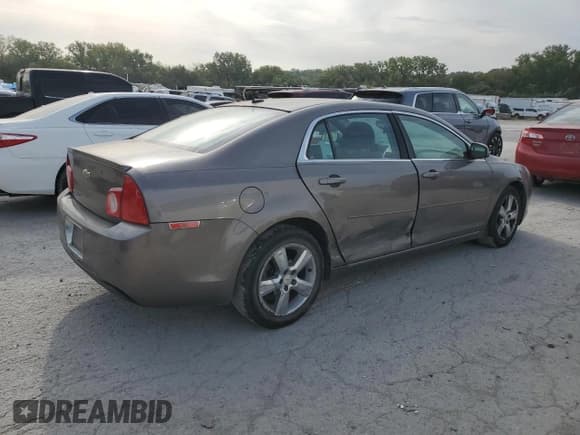 ✅ 2011 Chevrolet Malibu 1LT • VIN: 1G1ZC5E17BF351509 • Lot: 70965144. Wystawiony na Copart z przebiegiem 188 326 mil. Bezpłatny archiwum sprzedaży aukcyjnych z USA i szczegółowy raport historii pojazdu na DreamBid. Zdjęcie 3.