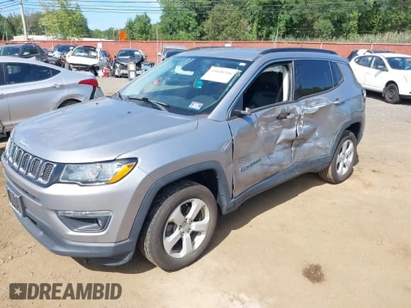 ✅ 2019 Jeep Compass Latitude • VIN: 3C4NJDBB4KT647418 • Лот: 43030266. Опубликован ранее на IAAI с пробегом 60 112 миль. Бесплатный доступ к архиву аукционных продаж из США и подробный отчёт об истории автомобиля на DreamBid. Изображение 6.