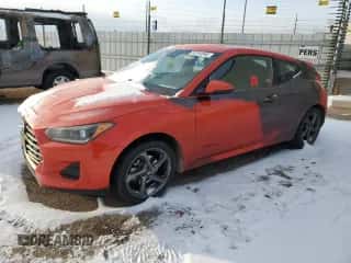2019 Hyundai Veloster Premium z VIN KMHTG6AF0KU008783, wystawiony jako Copart lot #89184895 z przebiegiem Nie podano mil oraz Szkoda całkowita • Salvage title. Historia ofert i sprzedaży dostępna na DreamBid. Obrazek 1.