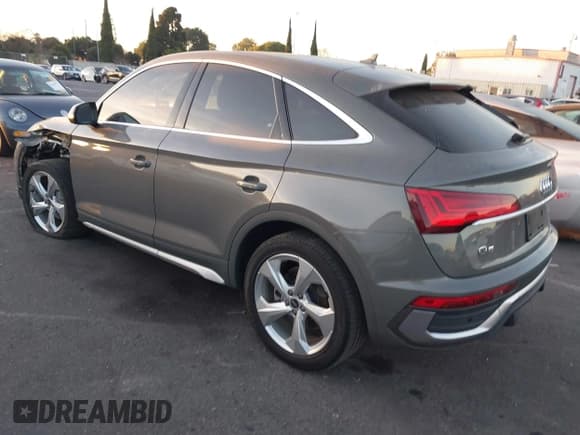 ✅ 2023 Audi Q5 Sportback S line Premium Plus • VIN: WA15AAFYXP2047597 • Лот: 41134751. Опубликован ранее на IAAI с пробегом 28 102 миль. Бесплатный доступ к архиву аукционных продаж из США и подробный отчёт об истории автомобиля на DreamBid. Изображение 3.