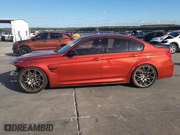 ✅ 2016 BMW M3 • VIN: WBS8M9C50G5D30510 • Лот: 82421125. Опубликован ранее на Copart с пробегом 96 556 миль. Бесплатный доступ к архиву аукционных продаж из США и подробный отчёт об истории автомобиля на DreamBid. Изображение 14.