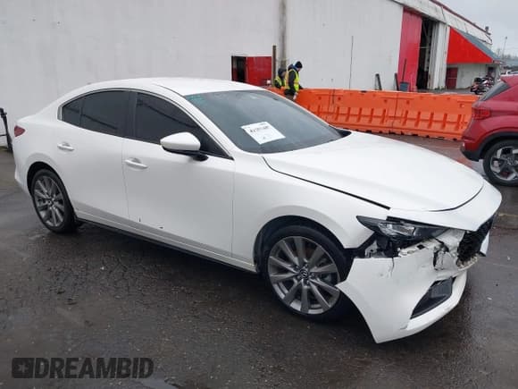 ✅ 2020 Mazda 3 Preferred • VIN: JM1BPBDM5L1166400 • Lot: 41181407. Listed on IAAI with 36,659 mi. Free auction sales archive from the USA and detailed vehicle history report at DreamBid. Image 1.