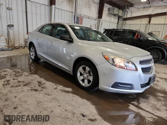 2013 Chevrolet Malibu LS с VIN 1G11B5SAXDF245823, выставлен на аукционе Copart как лот 86286115 с пробегом 82 934 миль миль и На запчасти • Non repairable. История ставок и продаж доступна на DreamBid. Изображение 4.
