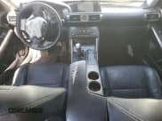 ✅ 2014 Lexus IS 250 • VIN: JTHBF1D23E5033480 • Lot: 82320885. Wystawiony na Copart z przebiegiem 158 986 mil. Bezpłatny archiwum sprzedaży aukcyjnych z USA i szczegółowy raport historii pojazdu na DreamBid. Zdjęcie 8.