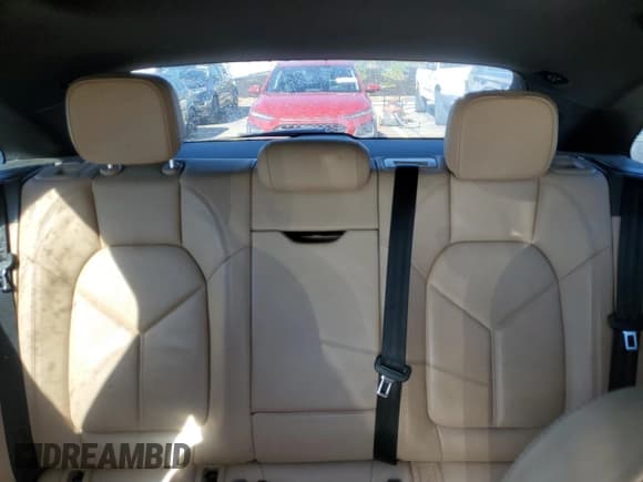 ✅ 2019 Porsche Macan • VIN: WP1AA2A51KLB08019 • Lot: 87243315. Wystawiony na Copart z przebiegiem 98 711 mil. Bezpłatny archiwum sprzedaży aukcyjnych z USA i szczegółowy raport historii pojazdu na DreamBid. Zdjęcie 10.