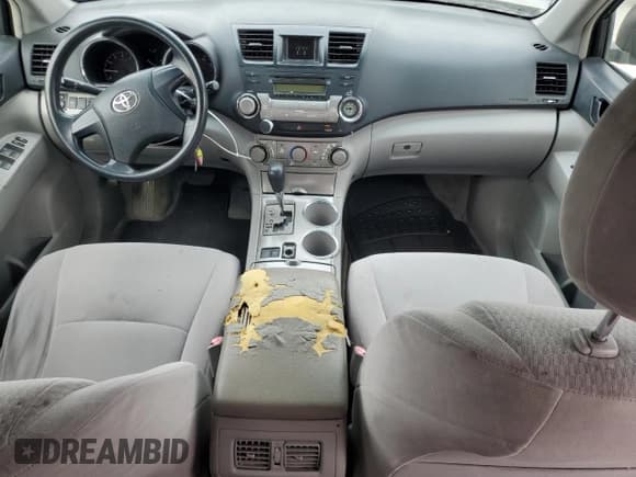 ✅ 2008 Toyota Highlander • VIN: JTEDS41A982054743 • Lot: 91129905. Wystawiony na Copart z przebiegiem 216 723 mil. Bezpłatny archiwum sprzedaży aukcyjnych z USA i szczegółowy raport historii pojazdu na DreamBid. Zdjęcie 8.