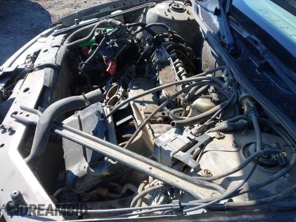 ✅ 2001 Oldsmobile Intrigue GX • VIN: 1G3WH52H11F148269 • Lot: 42238449. Listed on IAAI with Not provided. Free auction sales archive from the USA and detailed vehicle history report at DreamBid. Image 13.