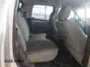 2019 Ram 1500 SLT z VIN 1C6RR7LG6KS596180, wystawiony jako Copart lot #86111715 z przebiegiem 27 975 mil mil oraz Czysty tytuł • Clean title. Historia ofert i sprzedaży dostępna na DreamBid. Obrazek 10.