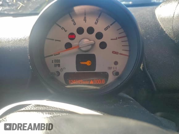 ✅ 2013 MINI Countryman S ALL4 • VIN: WMWZC5C57DWP32208 • Lot: 95294255. Listed on Copart with 124,849 mi. Free auction sales archive from the USA and detailed vehicle history report at DreamBid. Image 9.