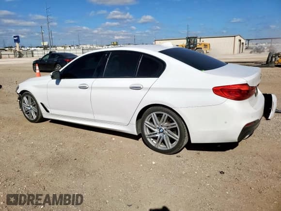 ✅ 2018 BMW 5 Series 540i • VIN: WBAJE5C57JWA92703 • Лот: 91695295. Опубликован ранее на Copart с пробегом 127 759 миль. Бесплатный доступ к архиву аукционных продаж из США и подробный отчёт об истории автомобиля на DreamBid. Изображение 2.