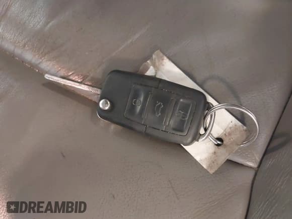 ✅ 2006 Volkswagen Jetta 1.9L TDI • VIN: 3VWDT71K26M624953 • Lot: 42420386. Listed on IAAI with 161,686 mi. Free auction sales archive from the USA and detailed vehicle history report at DreamBid. Image 11.