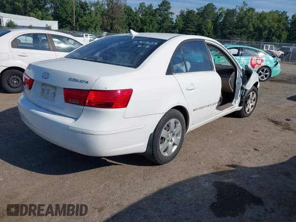 ✅ 2010 Hyundai Sonata GLS • VIN: 5NPET4ACXAH639410 • Lot: 42777526. Listed on IAAI with 224,094 mi. Free auction sales archive from the USA and detailed vehicle history report at DreamBid. Image 4.