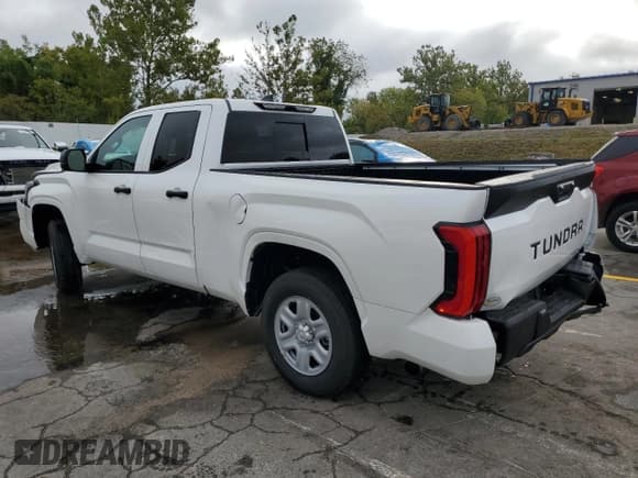 ✅ 2024 Toyota Tundra SR • VIN: 5TFKB5AA7RX036571 • Lot: 72647694. Wystawiony na Copart z przebiegiem 466 mil. Bezpłatny archiwum sprzedaży aukcyjnych z USA i szczegółowy raport historii pojazdu na DreamBid. Zdjęcie 2.