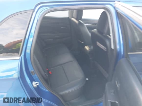 ✅ 2015 Mitsubishi Outlander GT • VIN: 4A4AR4AW4FE028067 • Lot: 42735964. Wystawiony na IAAI z przebiegiem 90 832 mil. Bezpłatny archiwum sprzedaży aukcyjnych z USA i szczegółowy raport historii pojazdu na DreamBid. Zdjęcie 8.