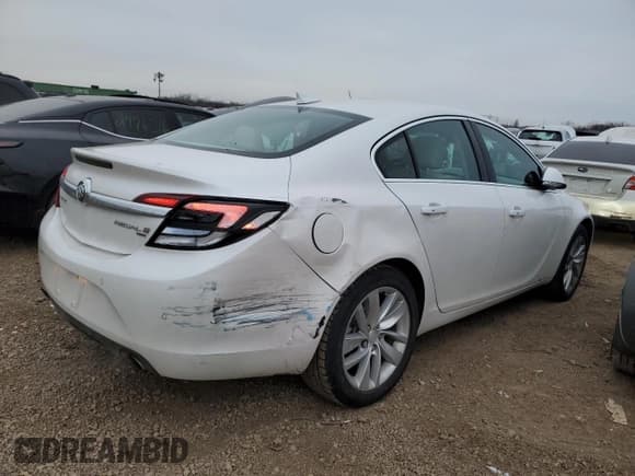 ✅ 2017 Buick Regal Premium II • VIN: 2G4GS5GX6H9112372 • Lot: 82235794. Wystawiony na Copart z przebiegiem 38 213 mil. Bezpłatny archiwum sprzedaży aukcyjnych z USA i szczegółowy raport historii pojazdu na DreamBid. Zdjęcie 3.