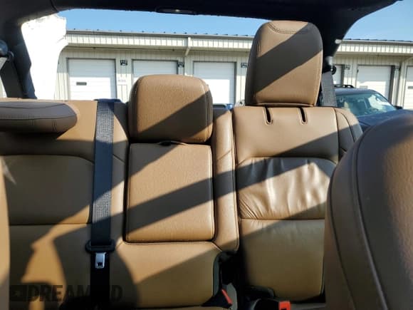 ✅ 2021 Jeep Wrangler Unlimited Rubicon • VIN: 1C4JJXFM0MW760386 • Lot: 66797585. Wystawiony na Copart z przebiegiem 95 751 mil. Bezpłatny archiwum sprzedaży aukcyjnych z USA i szczegółowy raport historii pojazdu na DreamBid. Zdjęcie 10.