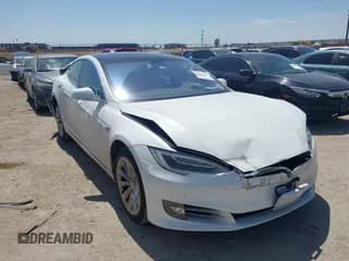 ✅ 2017 Tesla Model S 100D • VIN: 5YJSA1E20HF232570 • Lot: 42037409. Wystawiony na IAAI z przebiegiem 68 957 mil. Bezpłatny archiwum sprzedaży aukcyjnych z USA i szczegółowy raport historii pojazdu na DreamBid. Zdjęcie 1.