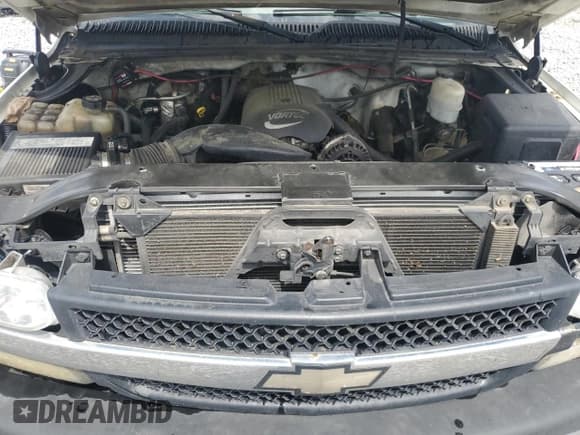✅ 2002 Chevrolet Silverado 1500 • VIN: 1GBHC29U62E300518 • Лот: 54900015. Опубликован ранее на Copart с пробегом Не указан. Бесплатный доступ к архиву аукционных продаж из США и подробный отчёт об истории автомобиля на DreamBid. Изображение 11.
