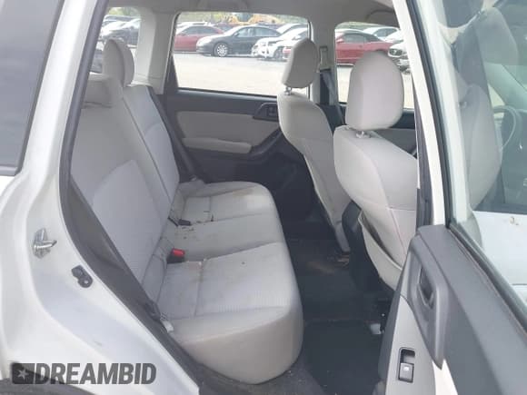 ✅ 2015 Subaru Forester 2.5i • VIN: JF2SJABC8FH818980 • Лот: 43191142. Опубликован ранее на IAAI с пробегом 202 686 миль. Бесплатный доступ к архиву аукционных продаж из США и подробный отчёт об истории автомобиля на DreamBid. Изображение 8.