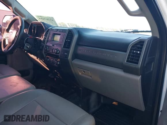 ✅ 2018 Ford F-250 King Ranch • VIN: 1FT7W2BT7JEB31222 • Лот: 43767459. Опубликован ранее на IAAI с пробегом 254 782 миль. Бесплатный доступ к архиву аукционных продаж из США и подробный отчёт об истории автомобиля на DreamBid. Изображение 5.