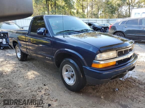 ✅ 2000 Chevrolet S-10 LS • VIN: 1GCCS1451YK212389 • Лот: 86635364. Опубликован ранее на Copart с пробегом 212 332 миль. Бесплатный доступ к архиву аукционных продаж из США и подробный отчёт об истории автомобиля на DreamBid. Изображение 4.