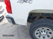 ✅ 2013 Chevrolet Silverado 2500HD Work Truck • VIN: 1GC1KVCG4DF184589 • Lot: 43727828. Wystawiony na IAAI z przebiegiem 201 125 mil. Bezpłatny archiwum sprzedaży aukcyjnych z USA i szczegółowy raport historii pojazdu na DreamBid. Zdjęcie 17.