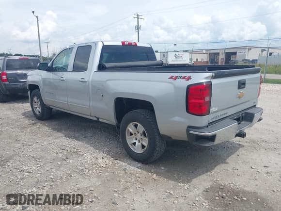 ✅ 2019 Chevrolet Silverado 1500 LT • VIN: 2GCVKPEC1K1113653 • Lot: 42731153. Wystawiony na IAAI z przebiegiem 219 858 mil. Bezpłatny archiwum sprzedaży aukcyjnych z USA i szczegółowy raport historii pojazdu na DreamBid. Zdjęcie 3.