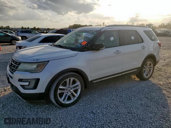 ✅ 2016 Ford Explorer XLT • VIN: 1FM5K7D82GGC04000 • Lot: 93408025. Listed on Copart with 171,703 mi. Free auction sales archive from the USA and detailed vehicle history report at DreamBid. Image 1.
