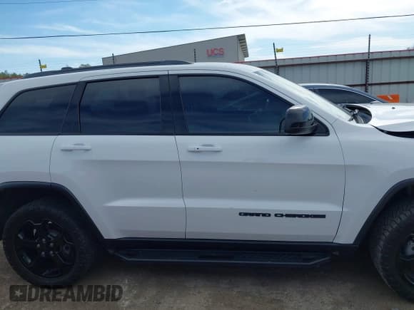 ✅ 2019 Jeep Grand Cherokee Altitude • VIN: 1C4RJFAG0KC568379 • Лот: 43496720. Опубликован ранее на IAAI с пробегом 108 893 миль. Бесплатный доступ к архиву аукционных продаж из США и подробный отчёт об истории автомобиля на DreamBid. Изображение 14.