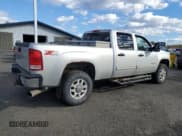 ✅ 2011 GMC Sierra 2500HD SLE • VIN: 1GT120C88BF240980 • Lot: 91191395. Wystawiony na Copart z przebiegiem 184 931 mil. Bezpłatny archiwum sprzedaży aukcyjnych z USA i szczegółowy raport historii pojazdu na DreamBid. Zdjęcie 3.