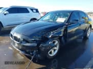 ✅ 2015 BMW 3 Series 320i xDrive • VIN: WBA3C3G58FNS74921 • Lot: 43727850. Wystawiony na IAAI z przebiegiem 103 152 mil. Bezpłatny archiwum sprzedaży aukcyjnych z USA i szczegółowy raport historii pojazdu na DreamBid. Zdjęcie 6.