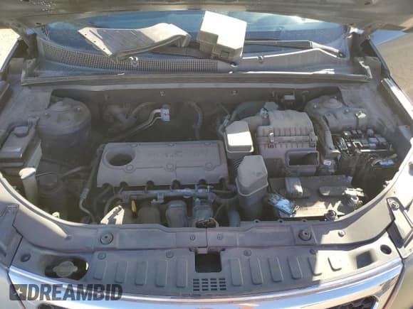 ✅ 2011 Kia Sorento LX • VIN: 5XYKTCA12BG002497 • Lot: 93890055. Listed on Copart with Not provided. Free auction sales archive from the USA and detailed vehicle history report at DreamBid. Image 12.